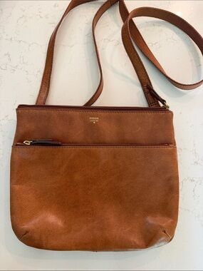 Fossil Leather Crossbody Bag in Cognac Brown